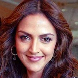 Who Is Esha Deol Dating Now Husband Biography 2021 They were dating for 1 year after getting together in 2011. who is esha deol dating now husband