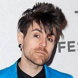 Who is Davey Havok Dating Now?