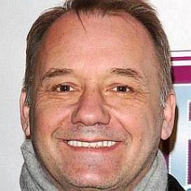 Who is Bob Mortimer Dating Now?