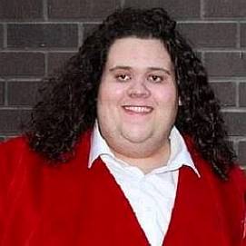 Who is Jonathan Antoine Dating Now?