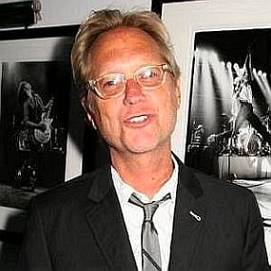 Who is Gerry Beckley Dating Now?