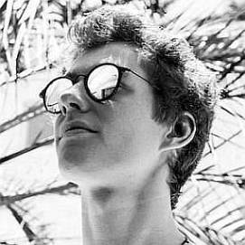Lost Frequencies dating "today" profile