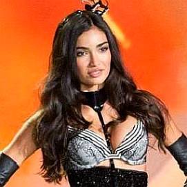 Kelly Gale dating "today" profile