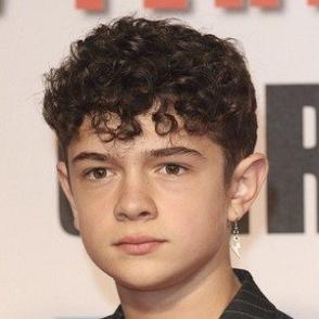 Noah Jupe dating "today" profile