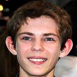 Robbie Kay dating "today" profile
