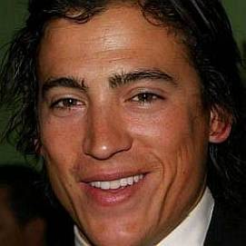 Who is Andrew Keegan Dating Now?