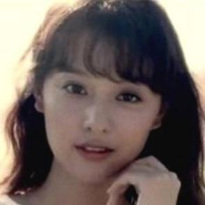 Ji Won Kim dating 2024 profile