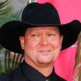 Who is Tracy Lawrence Dating Now?