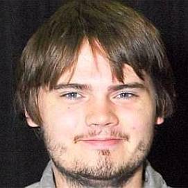 Who is Jake Lloyd Dating Now?