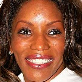 Stephanie Mills dating "today" profile