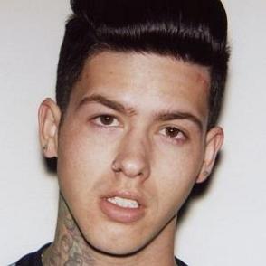 T Mills dating "today" profile
