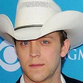 Justin Moore dating 2023