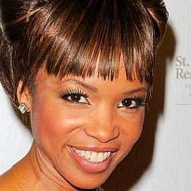 Who is Elise Neal Dating Now?