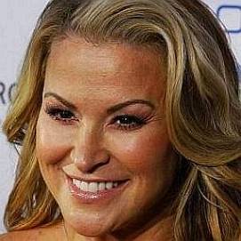 Who is Anastacia Dating Now?