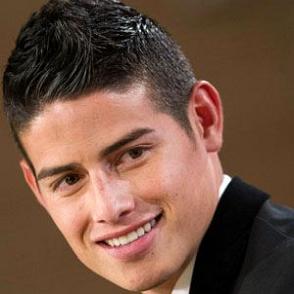 Who is James Rodriguez Dating Now - Girlfriends ...
