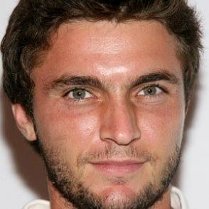 Who is Gilles Simon Dating Now?