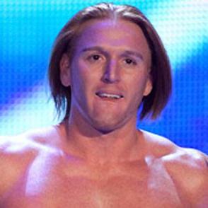 Who is Heath Slater Dating Now?