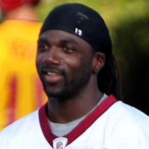 Who is Donte Stallworth Dating Now?