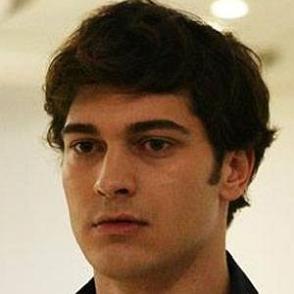 Cagatay Ulusoy dating "today" profile
