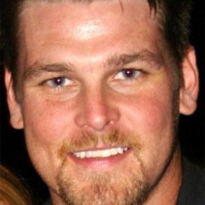 Who is Kerry Wood Dating Now?