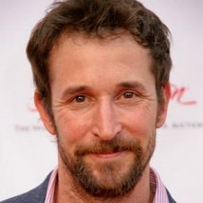 Noah Wyle dating 2021